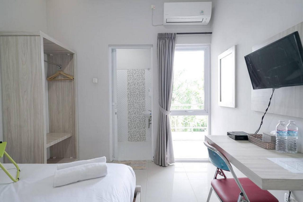 Urbanview Hotel Bari Syariah Palembang By Reddoorz Buitenkant foto