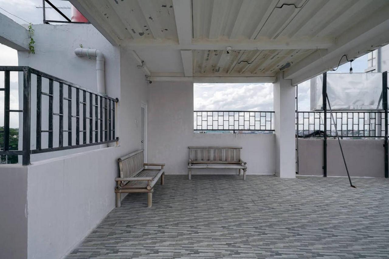 Urbanview Hotel Bari Syariah Palembang By Reddoorz Buitenkant foto